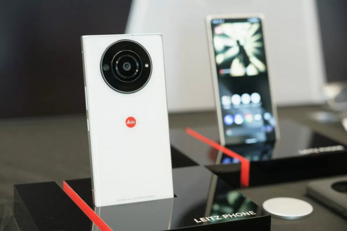 Leica brand